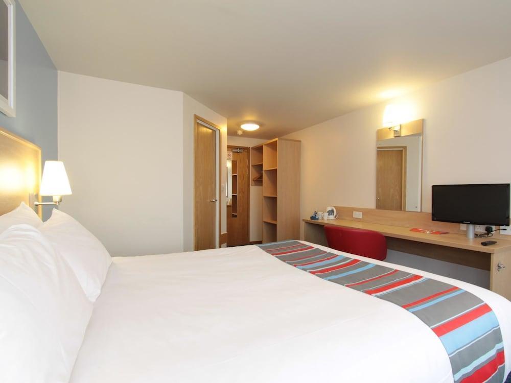 Travelodge Croydon Central Exterior photo