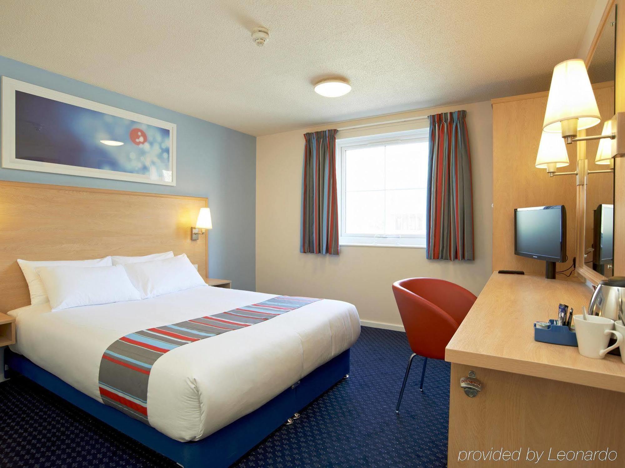 Travelodge Croydon Central Exterior photo