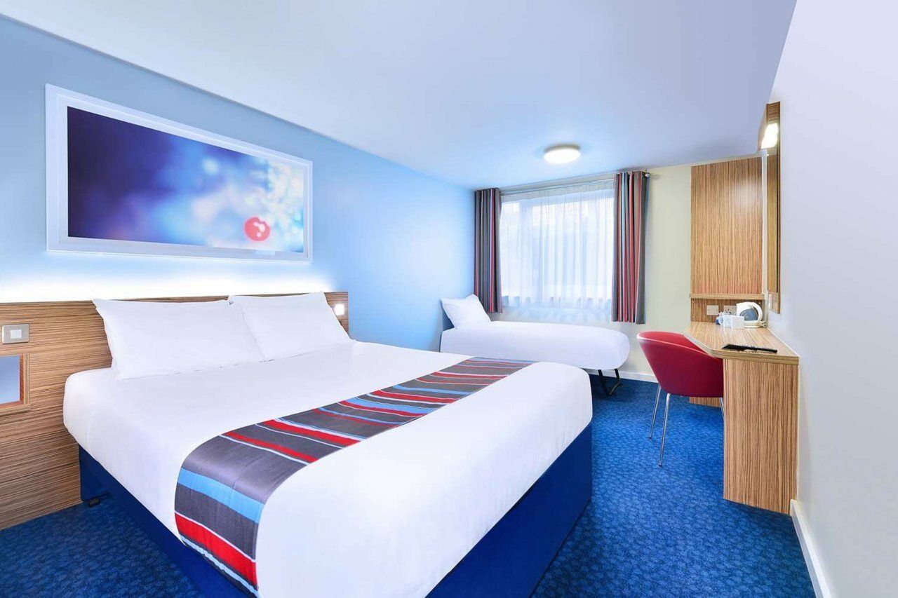Travelodge Croydon Central Exterior photo